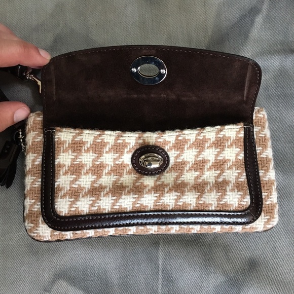 Vintage Coach Wool Clutch Bag - Picture 3 of 8
